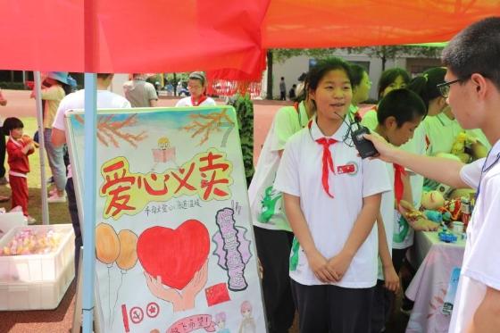 “秃”如其来的烦恼咋解决?广外医院针灸科利用针灸疗法帮助患者远离脱发“困境”